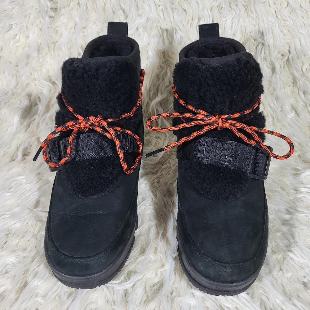 UGG Women's Classic Weather Hiker Boots Size 7 - Picture 2 of 10